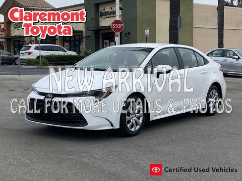 Used 2026 Toyota Corolla LE image 1