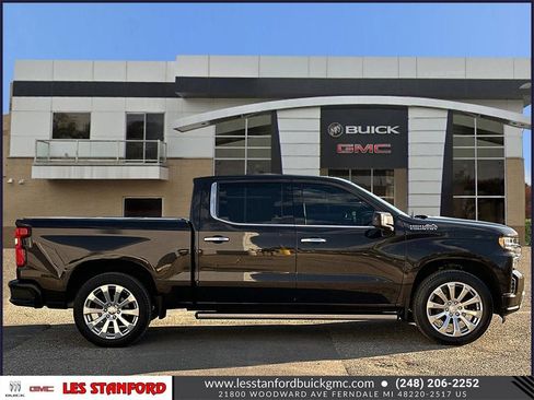 Used 2020 Chevrolet Silverado 1500 High Country w/ Technology Package image 7