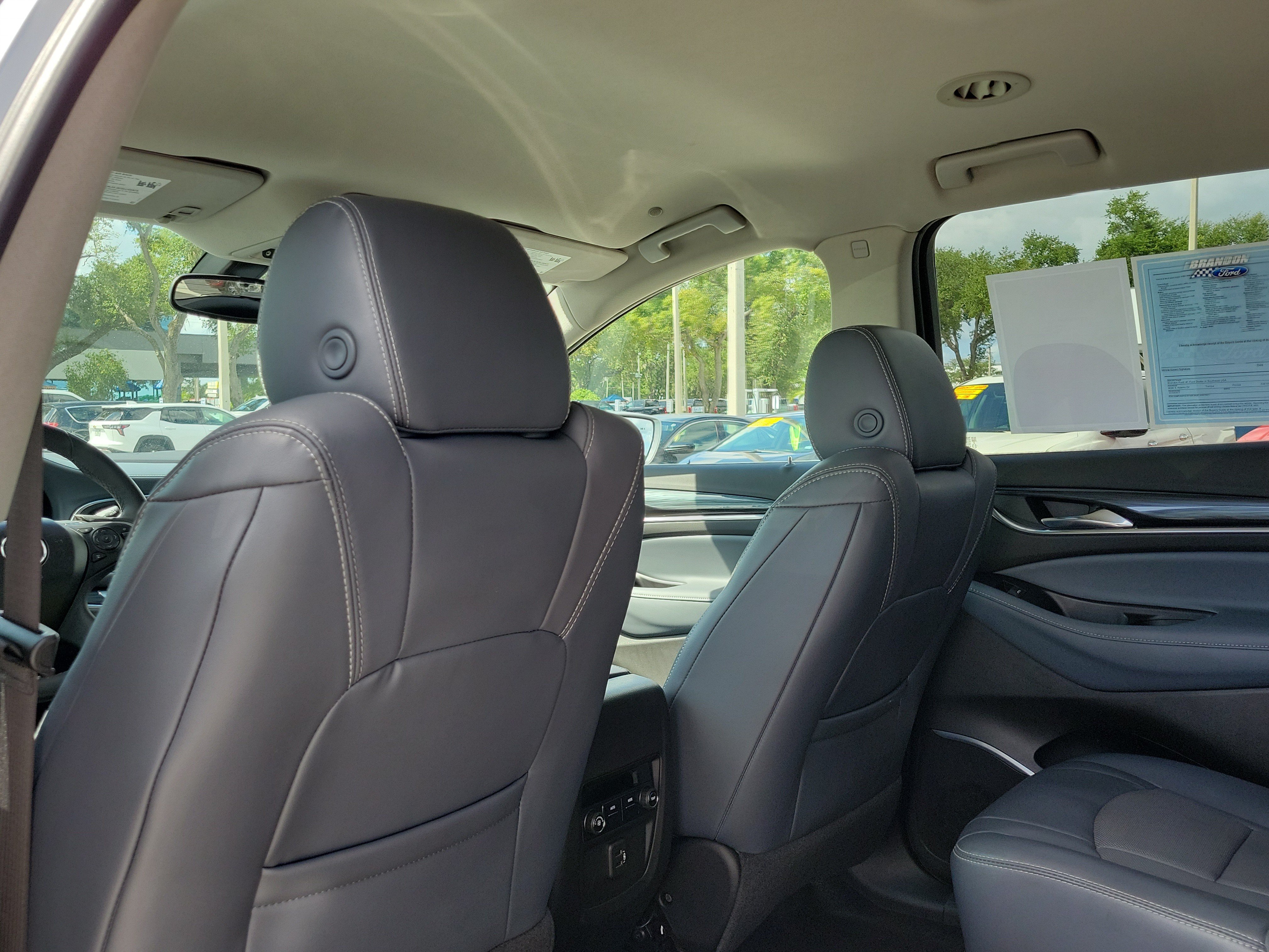Used 2018 Buick Enclave Essence FWD image 15