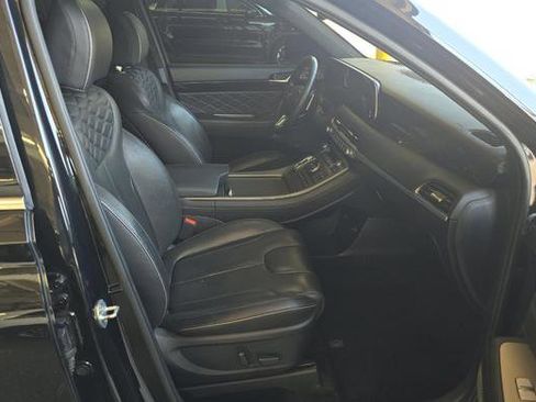 Used 2022 Hyundai Palisade Calligraphy image 5