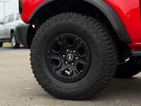 Certified 2023 Ford Bronco Wildtrak image 42