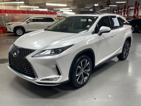 Used 2022 Lexus RX 350L FWD w/ Premium Package image 5