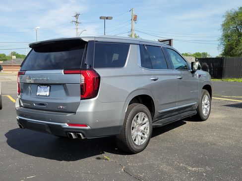 Used 2025 GMC Yukon Denali AWD/4WD image 4