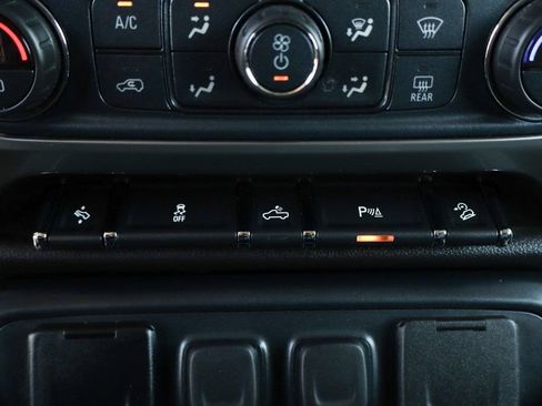 Used 2018 Chevrolet Silverado 1500 LTZ Z71 w/ Redline Edition AWD/4WD image 37