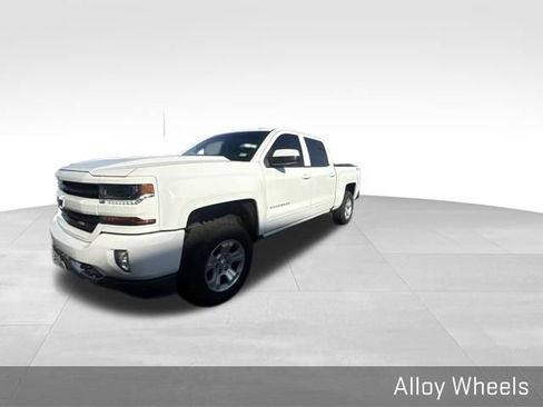 Used 2018 Chevrolet Silverado 1500 LT w/ All Star Edition AWD/4WD image 5