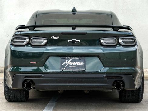 Used 2020 Chevrolet Camaro SS RWD image 10