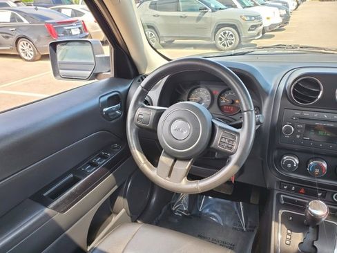 Used 2014 Jeep Patriot High Altitude image 8