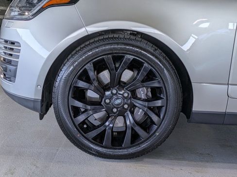 Used 2018 Land Rover Range Rover HSE image 24