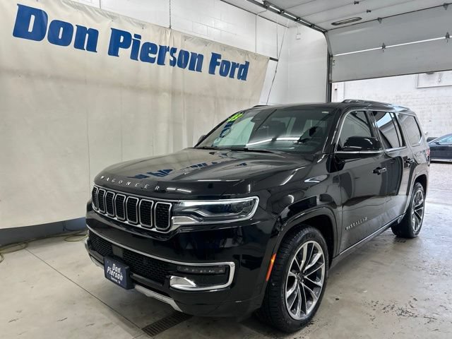 Used 2023 Jeep Wagoneer Series III w/ Premium Group I AWD/4WD image 1