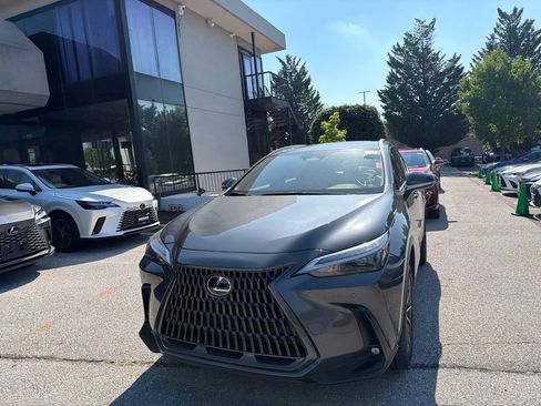 Used 2023 Lexus NX 250 FWD image 2