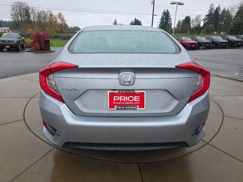 Used 2016 Honda Civic EX image 5