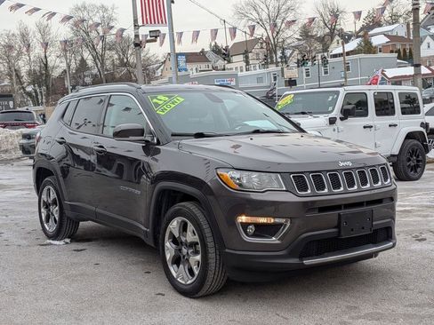 Certified 2018 Jeep Compass Limited image 4