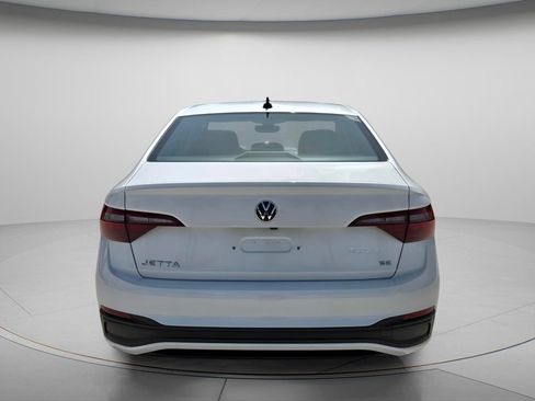 Certified 2023 Volkswagen Jetta SE w/ Panoramic Sunroof Package FWD image 5