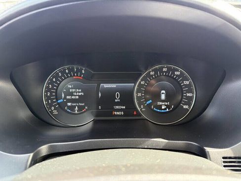 Used 2017 Ford Explorer Platinum AWD/4WD image 35
