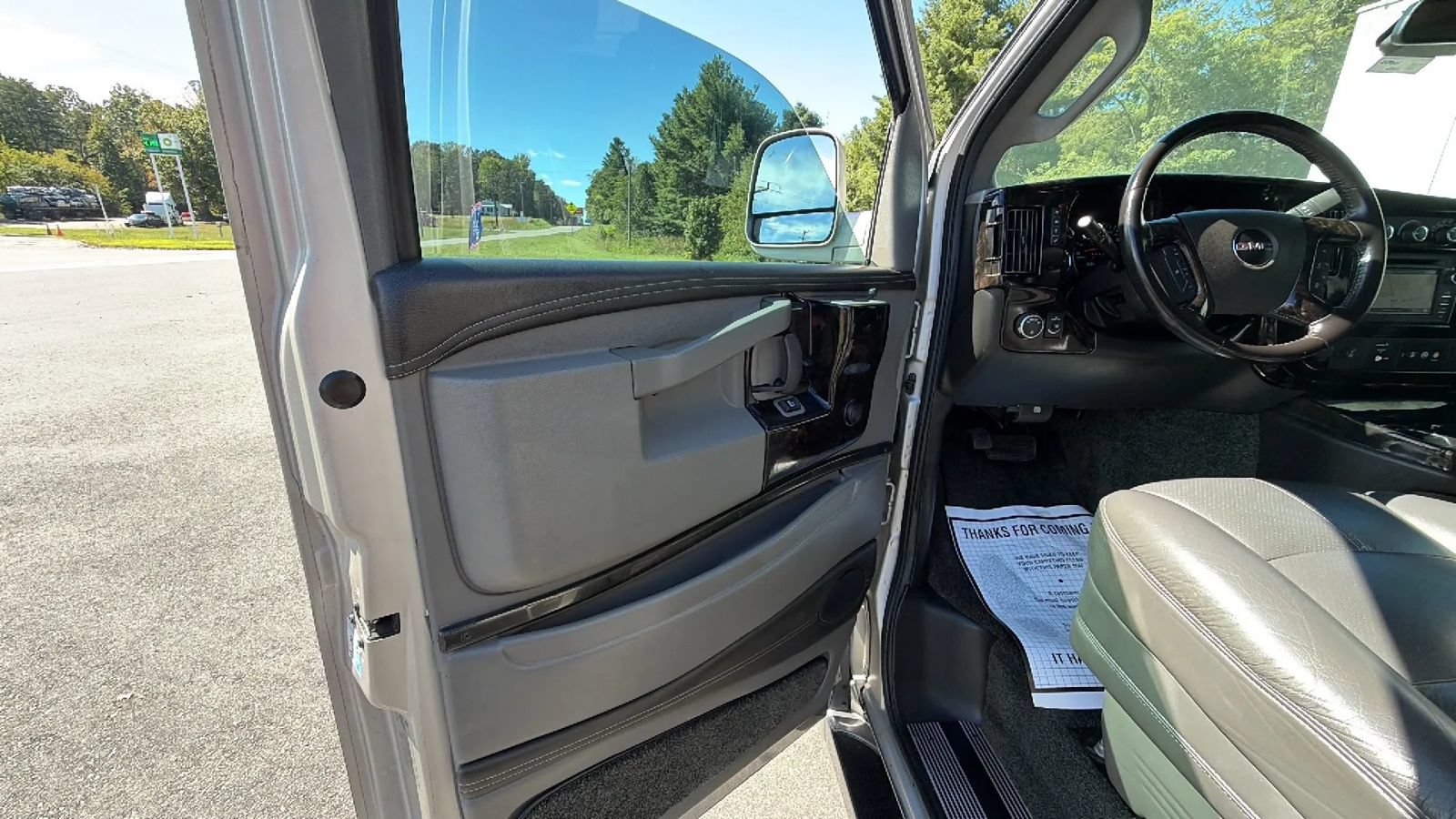 Used 2019 GMC Savana 2500 w/ Enhanced Convenience Package RWD image 17