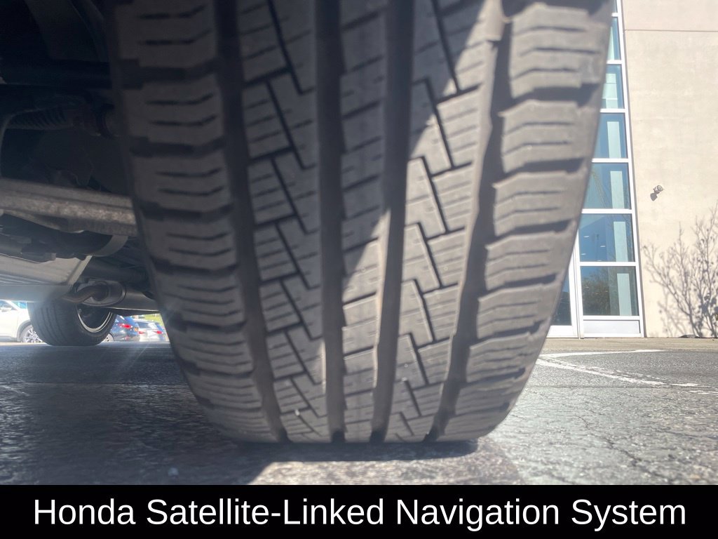 Used 2020 Honda Pilot Touring image 11