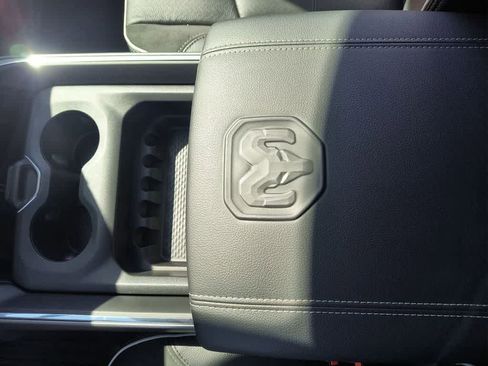 New 2026 RAM 3500 Laramie AWD/4WD image 21
