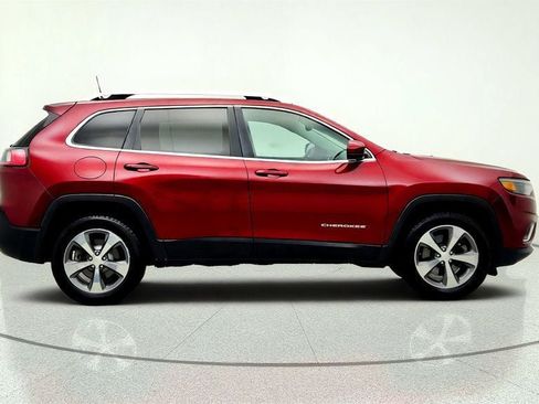 Used 2019 Jeep Cherokee Limited AWD/4WD image 4