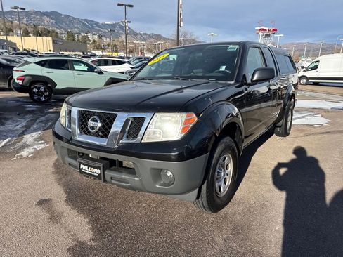 Used 2015 Nissan Frontier S image 37