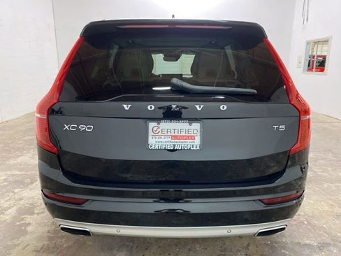 Used 2020 Volvo XC90 T5 Momentum image 5