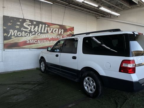 Used 2017 Ford Expedition EL XL w/ Equipment Group 101A image 3