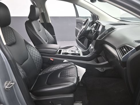 Certified 2024 Ford Edge Titanium AWD/4WD image 14