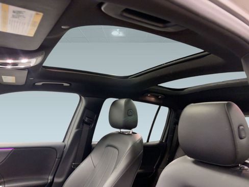 Used 2022 Mercedes-Benz GLB 250 GLB 250 image 15