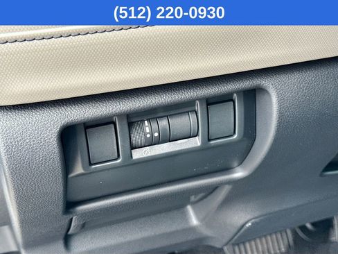 Used 2026 Subaru Forester Premium AWD/4WD image 11
