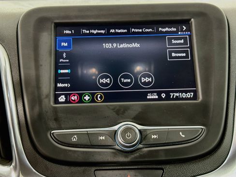Used 2021 Chevrolet Equinox LT FWD image 16