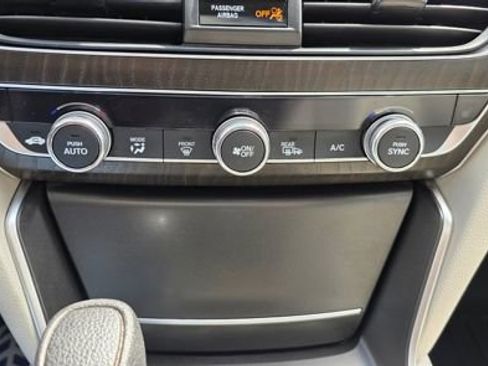 Used 2020 Honda Accord EX image 21