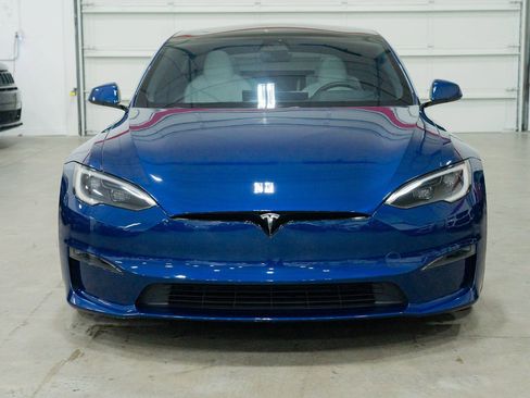 Used 2023 Tesla Model S Plaid image 2