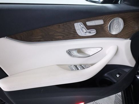 Used 2023 Mercedes-Benz E 350 4MATIC Sedan image 8