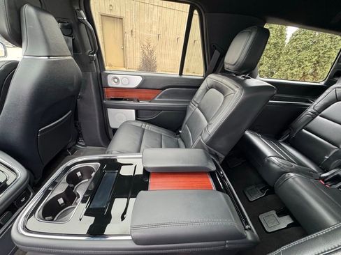 Used 2024 Lincoln Navigator Reserve w/ Equipment Group 201A image 32