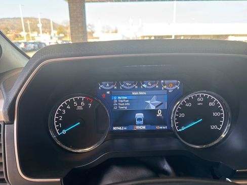 Used 2022 Ford F150 XLT w/ Equipment Group 302A High image 10