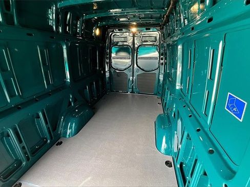 New 2025 Mercedes-Benz Sprinter 2500 image 13
