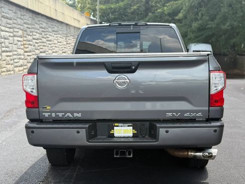 Used 2017 Nissan Titan SV AWD/4WD image 7