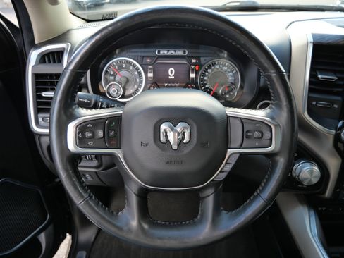 Used 2019 RAM 1500 Laramie image 24