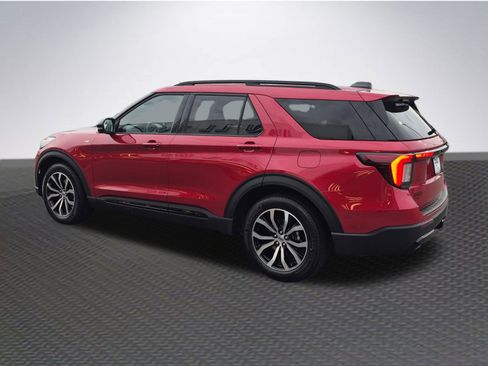 New 2026 Ford Explorer ST-Line image 5