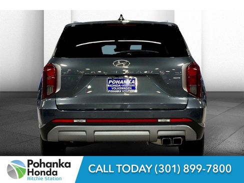 Used 2023 Hyundai Palisade SEL image 3