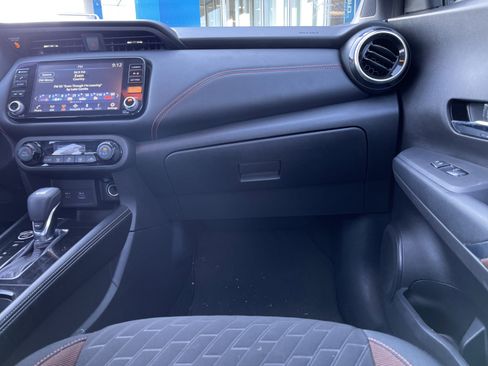 Used 2024 Nissan Kicks SR image 30