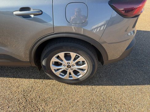 New 2026 Ford Escape Active FWD image 11