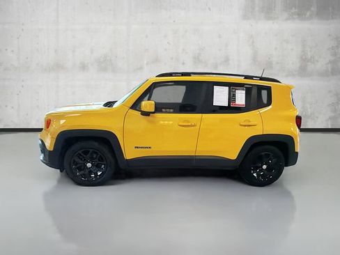Used 2018 Jeep Renegade Latitude image 8