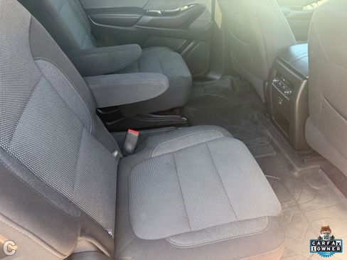 Certified 2024 Chevrolet Traverse LT FWD image 12