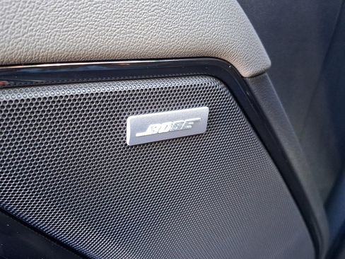 Used 2025 Chevrolet Silverado 2500 ZR2 w/ Technology Package image 26