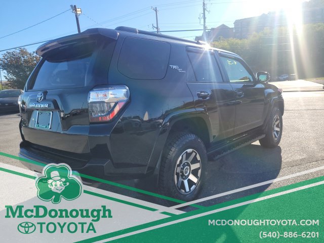 Used 2023 Toyota 4Runner TRD Off-Road Premium AWD/4WD image 6