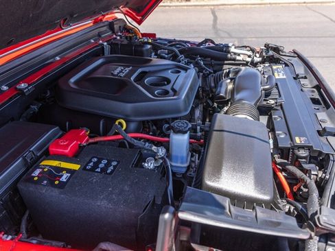 Used 2022 Jeep Wrangler Unlimited Sahara w/ Cold Weather Group image 29