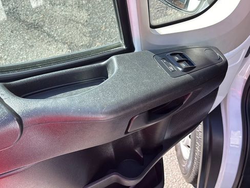 Used 2019 RAM ProMaster 2500 FWD image 14