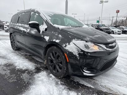 Used 2019 Chrysler Pacifica Touring-L Plus w/ S Appearance Package
