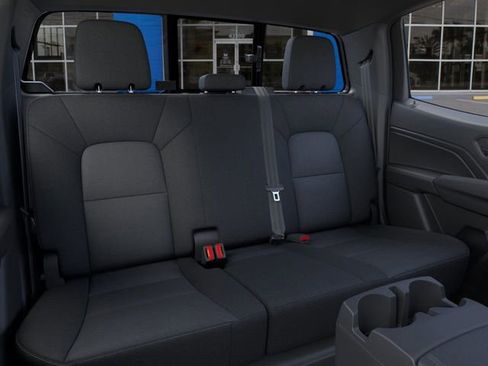 New 2025 Chevrolet Colorado W/T image 18