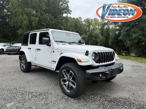 Certified 2024 Jeep Wrangler Unlimited w/ Convenience Group AWD/4WD image 1